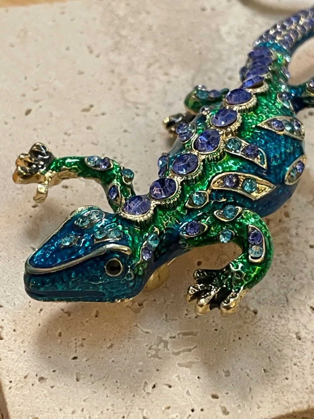 Green Blue Crystal Lizard Brooch Gold Tone Statement Pin Reptile Animal Parisian